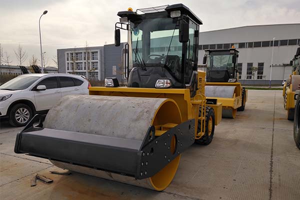 振動<a href='http://m.snail-fund.com' target='_blank'>壓路機</a>