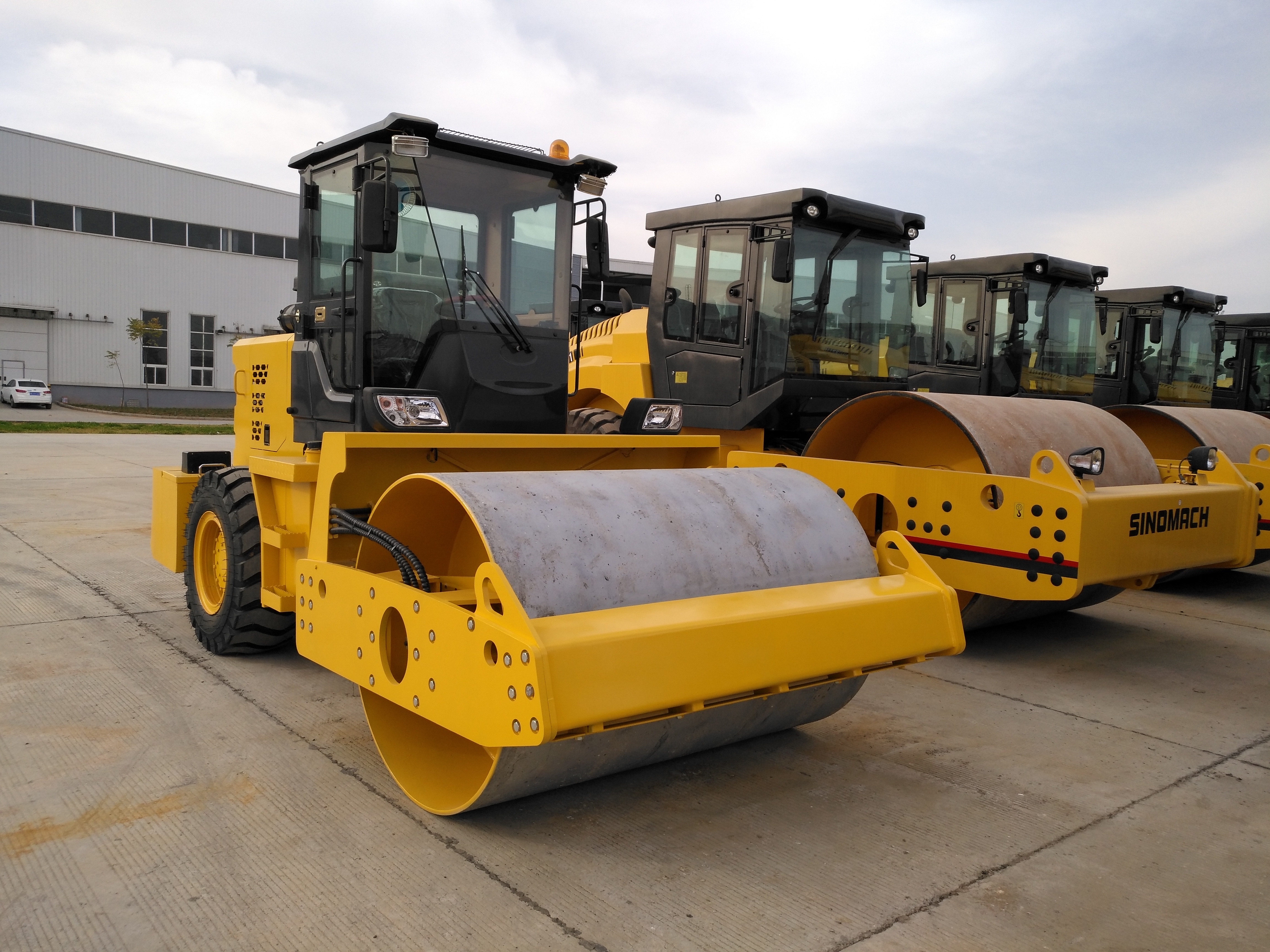 壓路機(jī) 壓路機(jī)